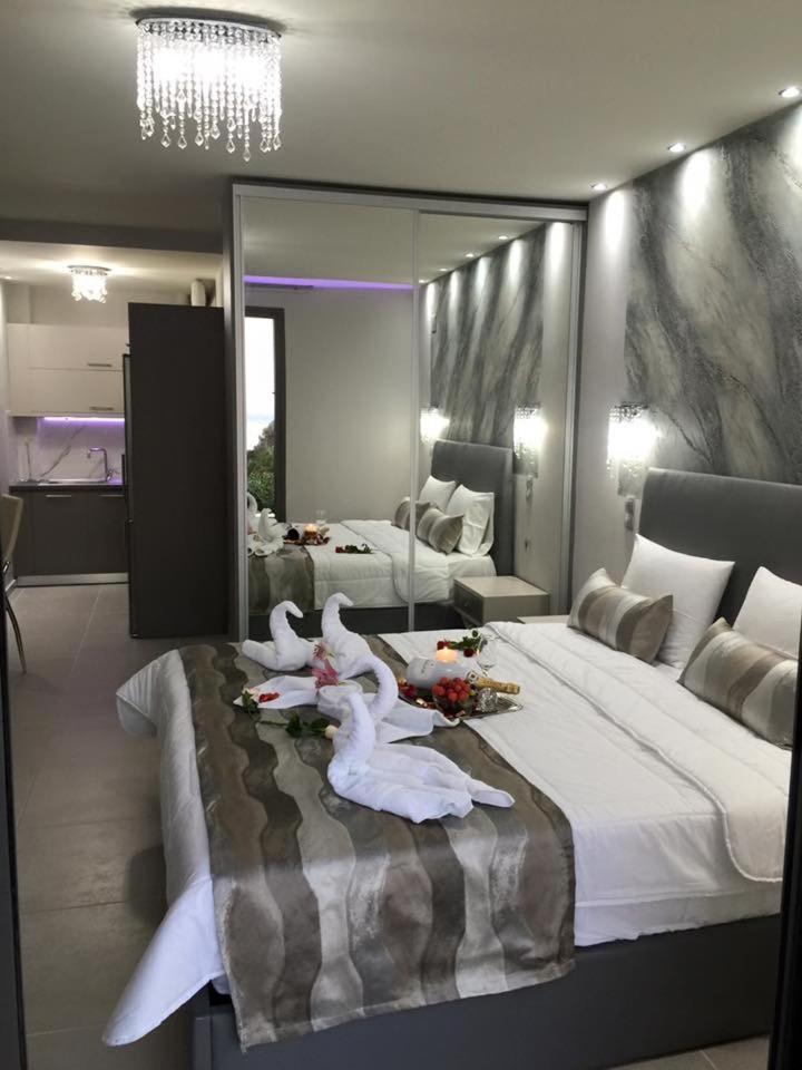 Peristeres Appartments 로다키노 외부 사진