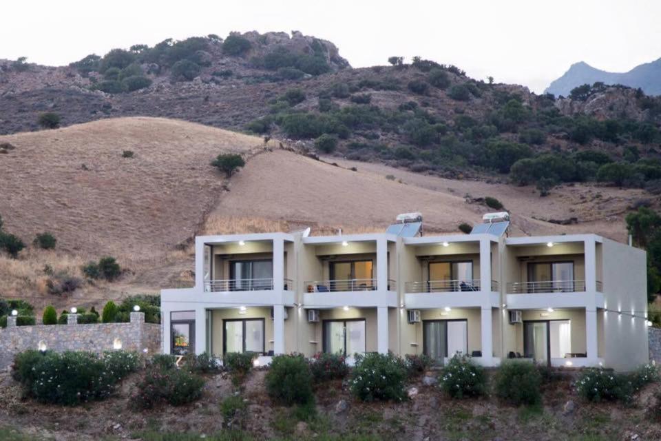 Peristeres Appartments 로다키노 외부 사진
